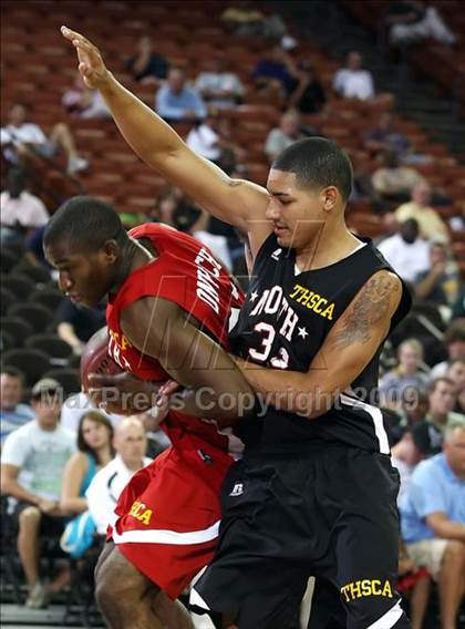 Thumbnail 2 in 2009 THCA All-Star Basketball Game photogallery.