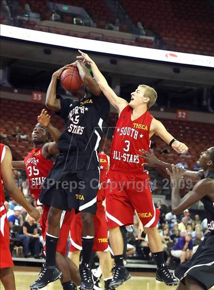 Thumbnail 3 in 2009 THCA All-Star Basketball Game photogallery.