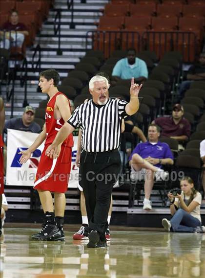 Thumbnail 2 in 2009 THCA All-Star Basketball Game photogallery.
