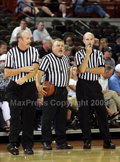 Thumbnail 3 in 2009 THCA All-Star Basketball Game photogallery.
