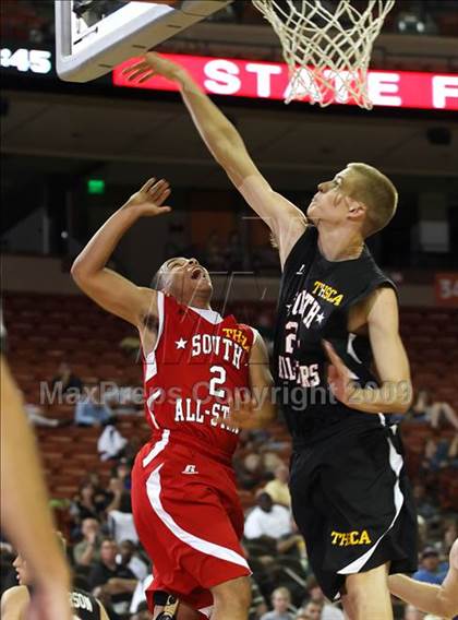 Thumbnail 1 in 2009 THCA All-Star Basketball Game photogallery.