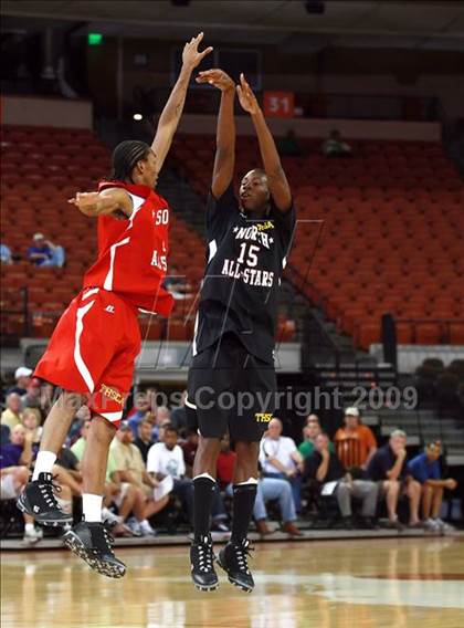Thumbnail 2 in 2009 THCA All-Star Basketball Game photogallery.