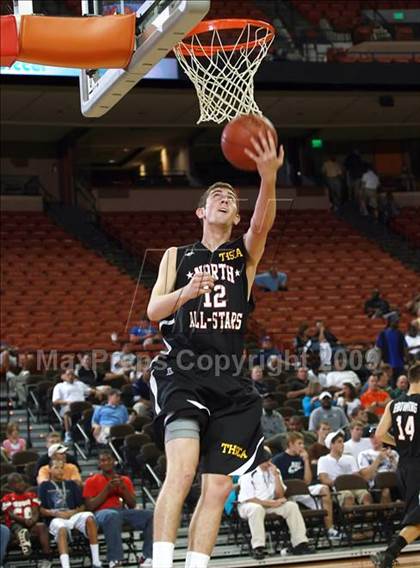Thumbnail 1 in 2009 THCA All-Star Basketball Game photogallery.