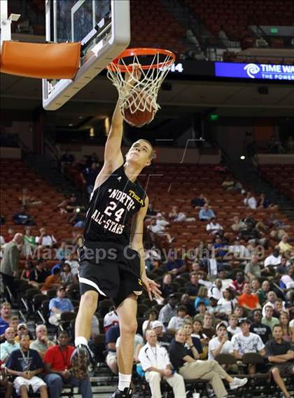 Thumbnail 1 in 2009 THCA All-Star Basketball Game photogallery.