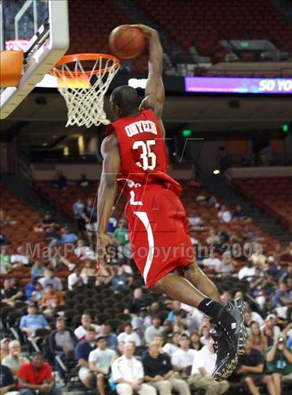 Thumbnail 3 in 2009 THCA All-Star Basketball Game photogallery.