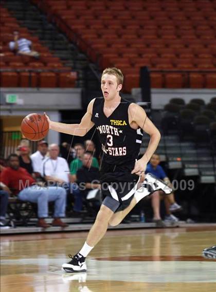 Thumbnail 1 in 2009 THCA All-Star Basketball Game photogallery.