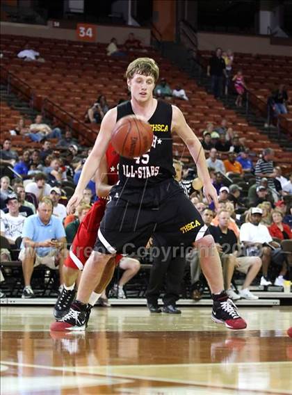 Thumbnail 1 in 2009 THCA All-Star Basketball Game photogallery.