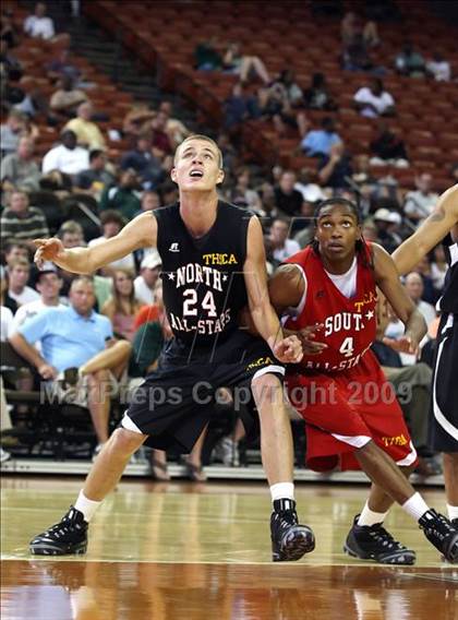 Thumbnail 3 in 2009 THCA All-Star Basketball Game photogallery.