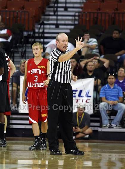 Thumbnail 1 in 2009 THCA All-Star Basketball Game photogallery.
