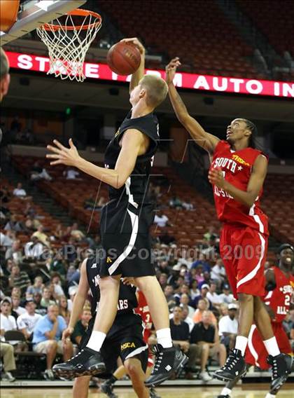 Thumbnail 2 in 2009 THCA All-Star Basketball Game photogallery.
