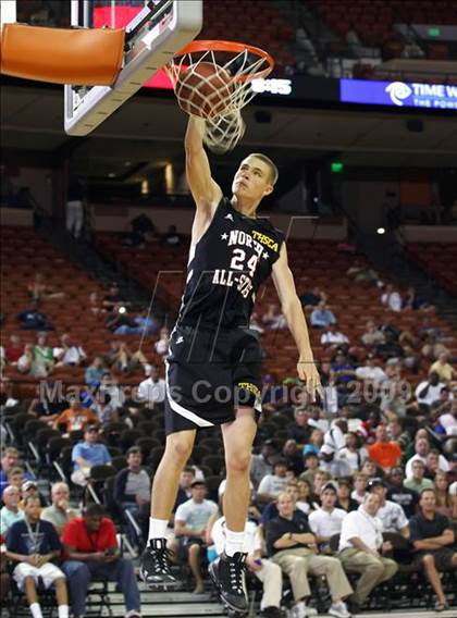 Thumbnail 1 in 2009 THCA All-Star Basketball Game photogallery.