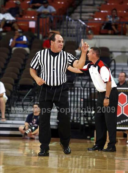 Thumbnail 3 in 2009 THCA All-Star Basketball Game photogallery.