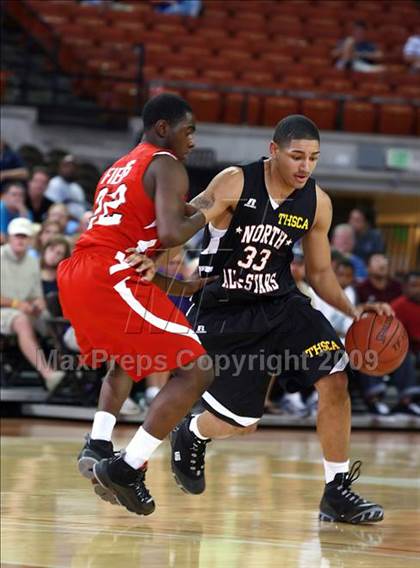 Thumbnail 3 in 2009 THCA All-Star Basketball Game photogallery.