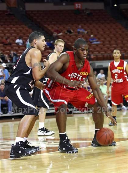 Thumbnail 2 in 2009 THCA All-Star Basketball Game photogallery.