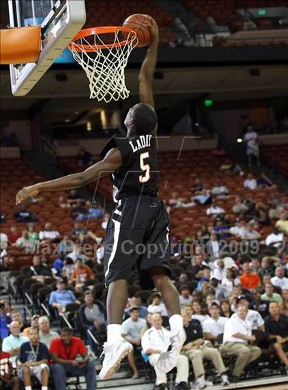 Thumbnail 1 in 2009 THCA All-Star Basketball Game photogallery.