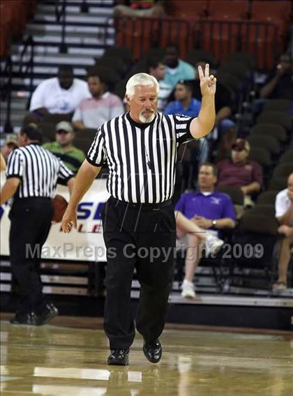 Thumbnail 3 in 2009 THCA All-Star Basketball Game photogallery.