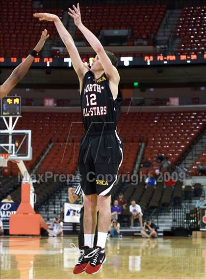 Thumbnail 1 in 2009 THCA All-Star Basketball Game photogallery.