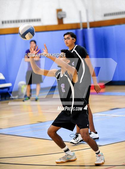 Thumbnail 3 in Sewanhaka vs. Valley Stream Central photogallery.