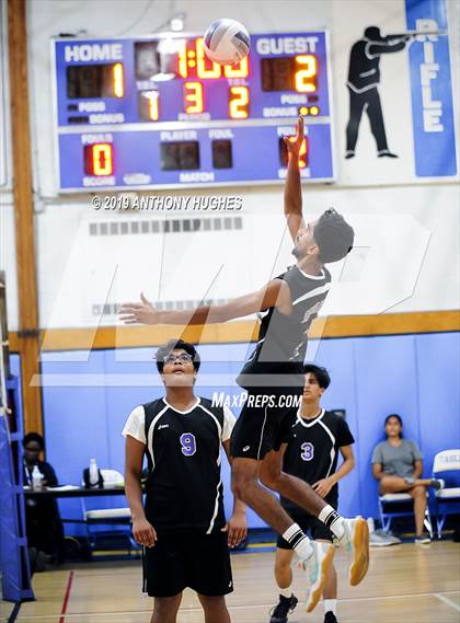 Thumbnail 3 in Sewanhaka vs. Valley Stream Central photogallery.
