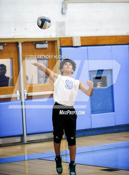 Thumbnail 2 in Sewanhaka vs. Valley Stream Central photogallery.