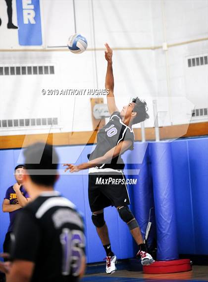 Thumbnail 2 in Sewanhaka vs. Valley Stream Central photogallery.