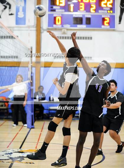 Thumbnail 3 in Sewanhaka vs. Valley Stream Central photogallery.