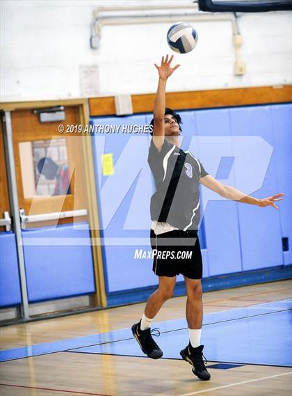 Thumbnail 2 in Sewanhaka vs. Valley Stream Central photogallery.