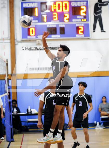Thumbnail 2 in Sewanhaka vs. Valley Stream Central photogallery.