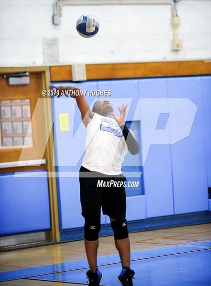 Thumbnail 3 in Sewanhaka vs. Valley Stream Central photogallery.
