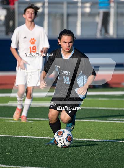 Thumbnail 3 in Poly vs Liberty photogallery.