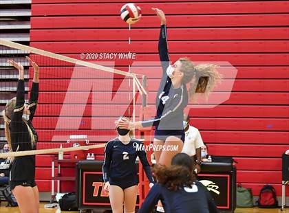 Thumbnail 1 in Keswick Christian @ Out-of-Door Academy photogallery.