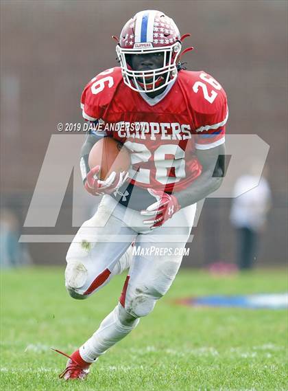 Thumbnail 2 in Connetquot @ Bellport photogallery.