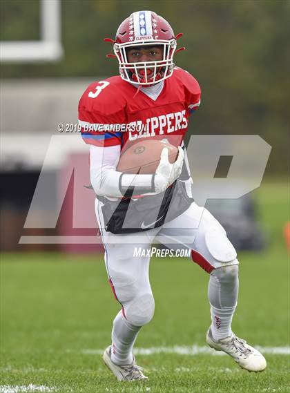 Thumbnail 2 in Connetquot @ Bellport photogallery.