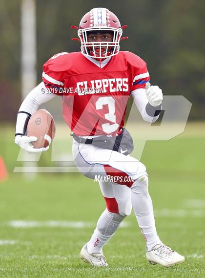 Thumbnail 2 in Connetquot @ Bellport photogallery.