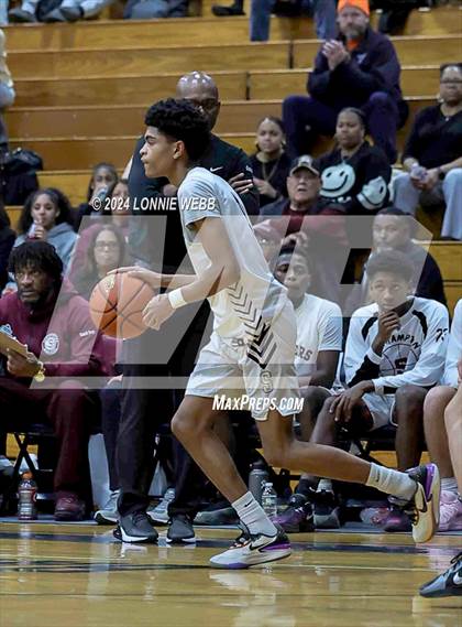 Thumbnail 2 in St. Anthony's vs. Southampton (New York Holiday Invitational) photogallery.