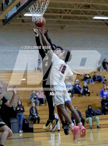 Thumbnail 2 in St. Anthony's vs. Southampton (New York Holiday Invitational) photogallery.