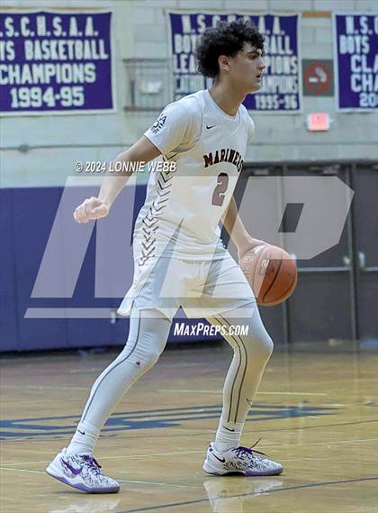 Thumbnail 1 in St. Anthony's vs. Southampton (New York Holiday Invitational) photogallery.