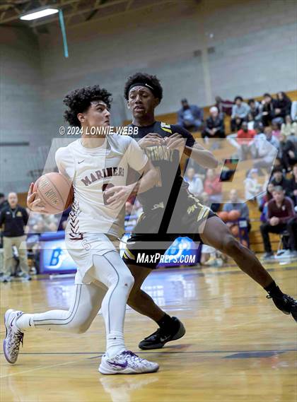 Thumbnail 1 in St. Anthony's vs. Southampton (New York Holiday Invitational) photogallery.