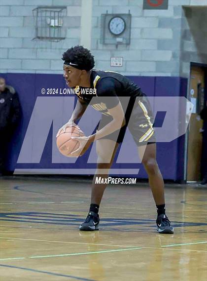 Thumbnail 1 in St. Anthony's vs. Southampton (New York Holiday Invitational) photogallery.