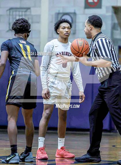 Thumbnail 3 in St. Anthony's vs. Southampton (New York Holiday Invitational) photogallery.