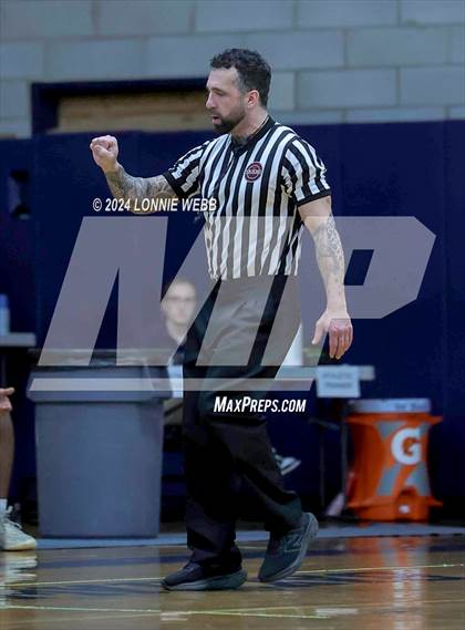 Thumbnail 3 in St. Anthony's vs. Southampton (New York Holiday Invitational) photogallery.