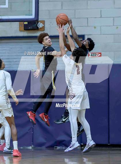 Thumbnail 1 in St. Anthony's vs. Southampton (New York Holiday Invitational) photogallery.