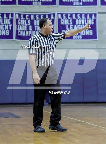 Thumbnail 1 in St. Anthony's vs. Southampton (New York Holiday Invitational) photogallery.