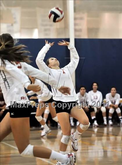 Thumbnail 2 in Rosary vs. Millikan (Molten Classic) photogallery.