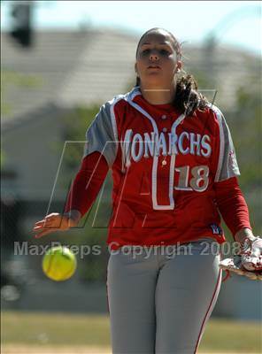 Thumbnail 2 in Mater Dei vs. Bishop Amat (Santiago Spring Fling) photogallery.