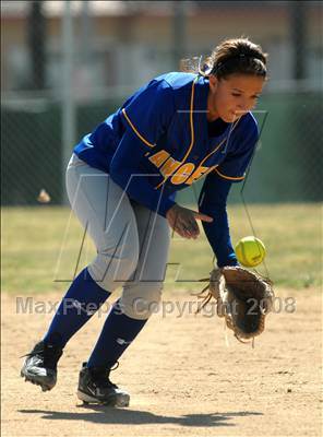 Thumbnail 1 in Mater Dei vs. Bishop Amat (Santiago Spring Fling) photogallery.