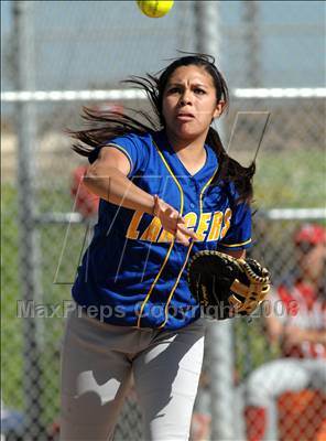 Thumbnail 1 in Mater Dei vs. Bishop Amat (Santiago Spring Fling) photogallery.