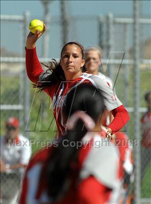 Thumbnail 2 in Mater Dei vs. Bishop Amat (Santiago Spring Fling) photogallery.