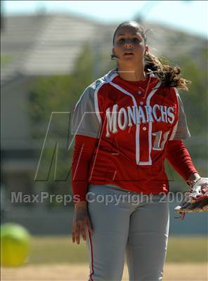 Thumbnail 3 in Mater Dei vs. Bishop Amat (Santiago Spring Fling) photogallery.