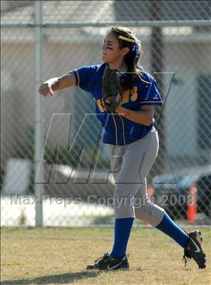 Thumbnail 3 in Mater Dei vs. Bishop Amat (Santiago Spring Fling) photogallery.